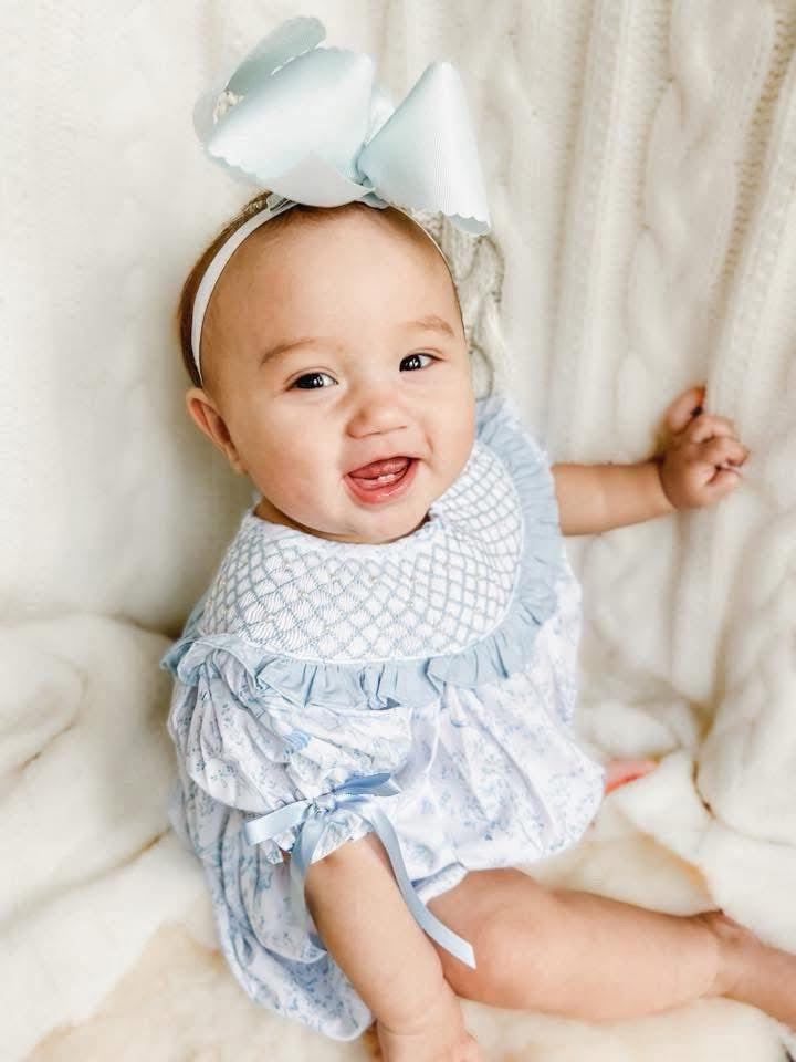 Blue Toile Pearl Bubble