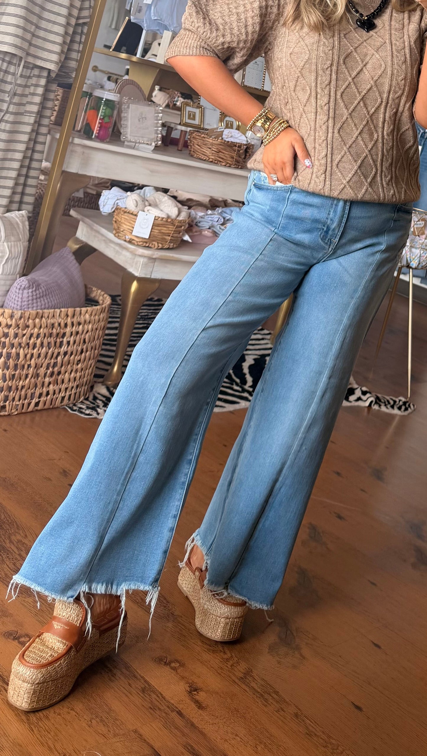 Uneven Raw Hem Crop Denim