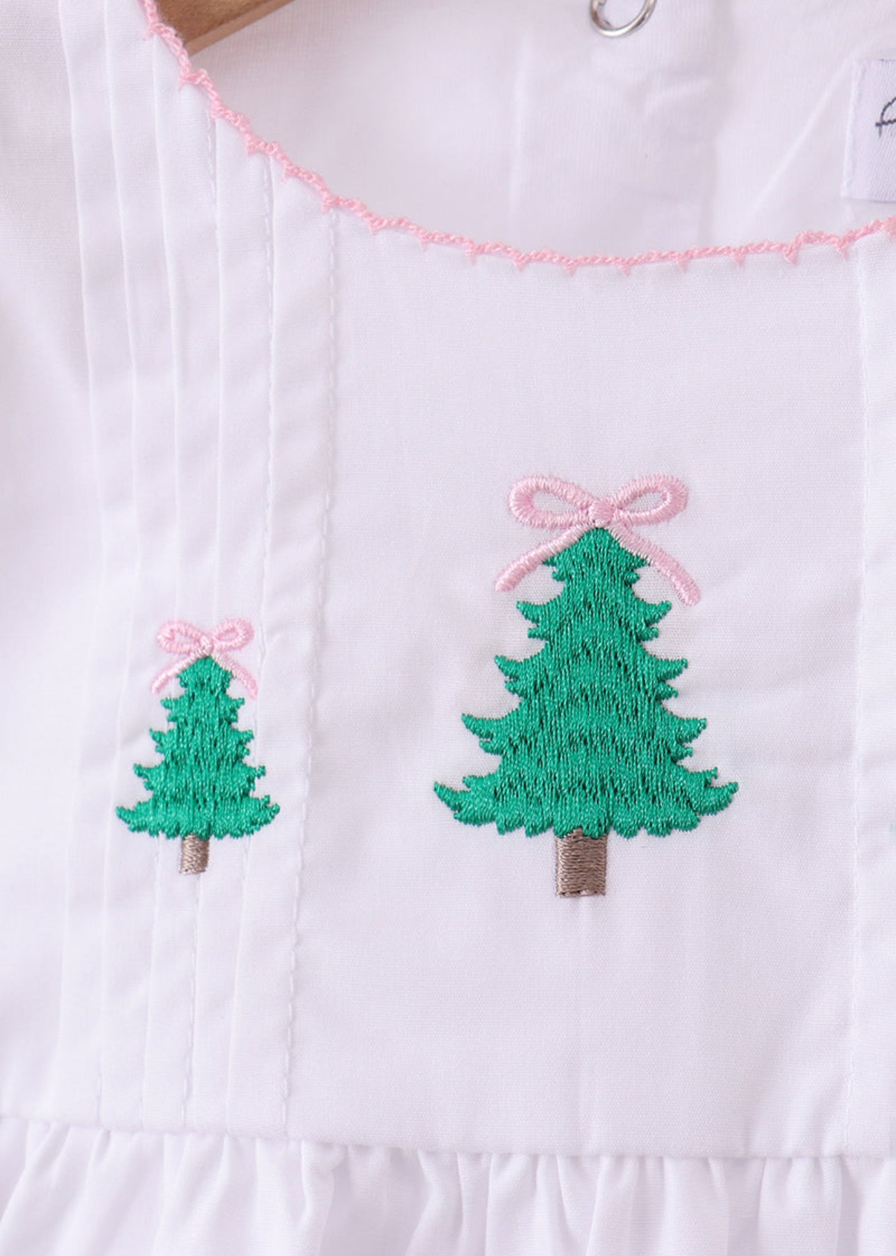 Pleated Christmas Tree Bubble