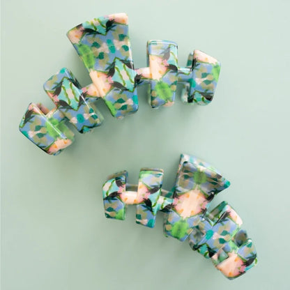 Laura Park x Teleties Classic Island House Medium Claw Clip